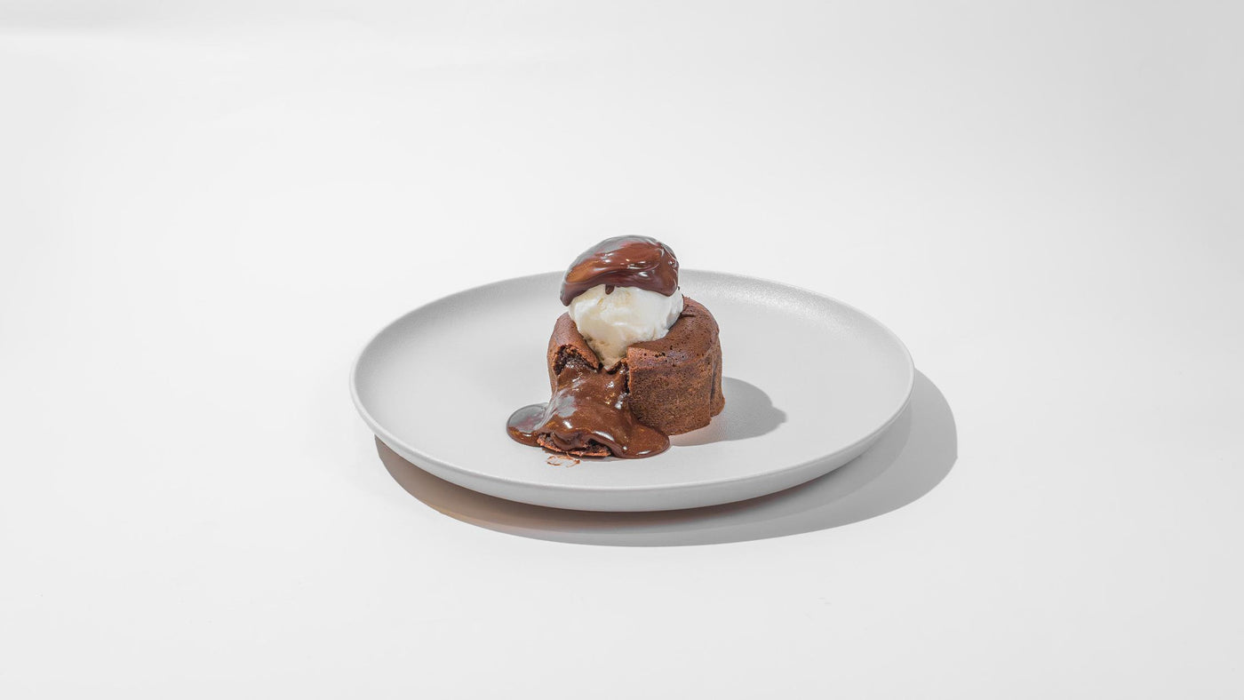 MOLTEN CHOCOLATE LAVA CAKE